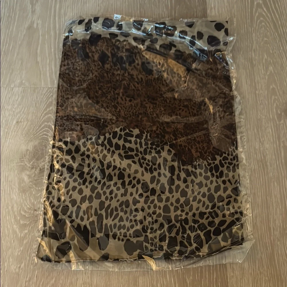 Chic Animal Print Chiffon Scarf NEW 🏷️